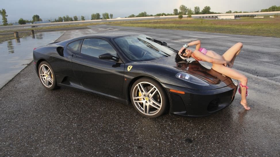 Racy Pin-Ups, Scene #01